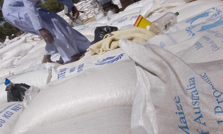 الجهود الإغاثية والعمل الإنساني (العمل الإنساني) - Africa Humanitarian Food Aid 19 (10665244594)